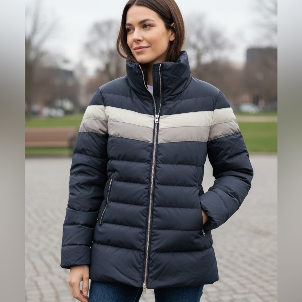 TOKYO LAUNDRY Stylish Navy and Gray Puffer Jacket